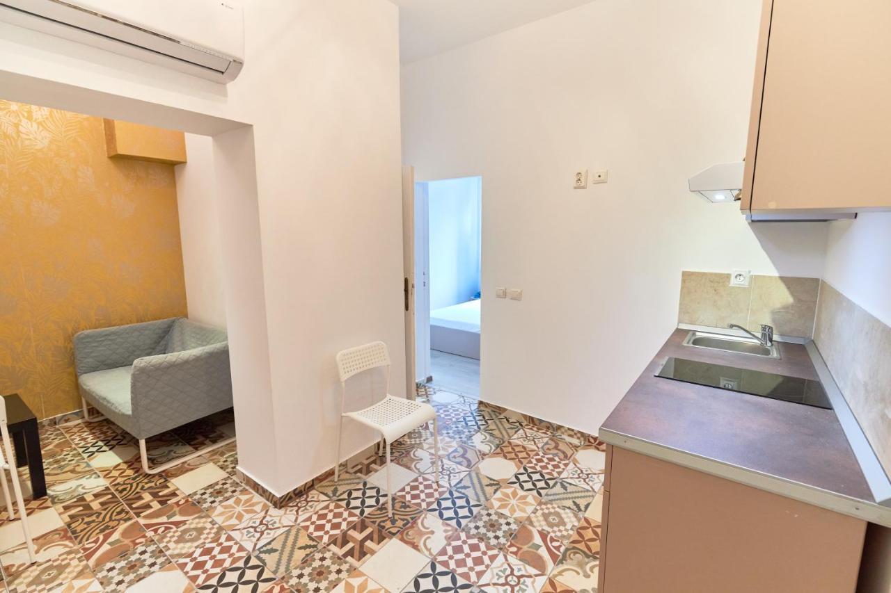 Stanford Aparthotel Gara De Nord Букурещ Екстериор снимка