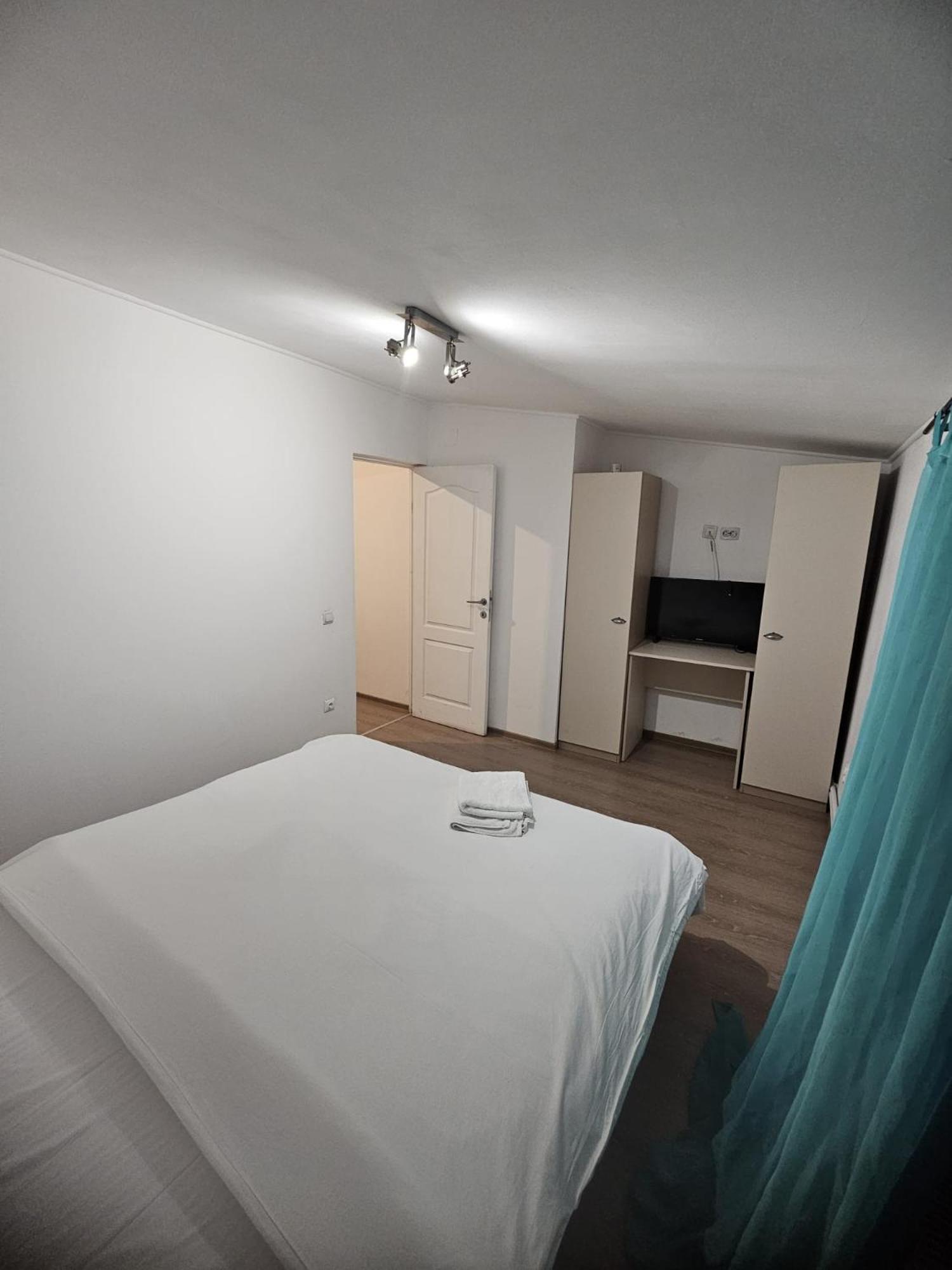 Stanford Aparthotel Gara De Nord Букурещ Екстериор снимка