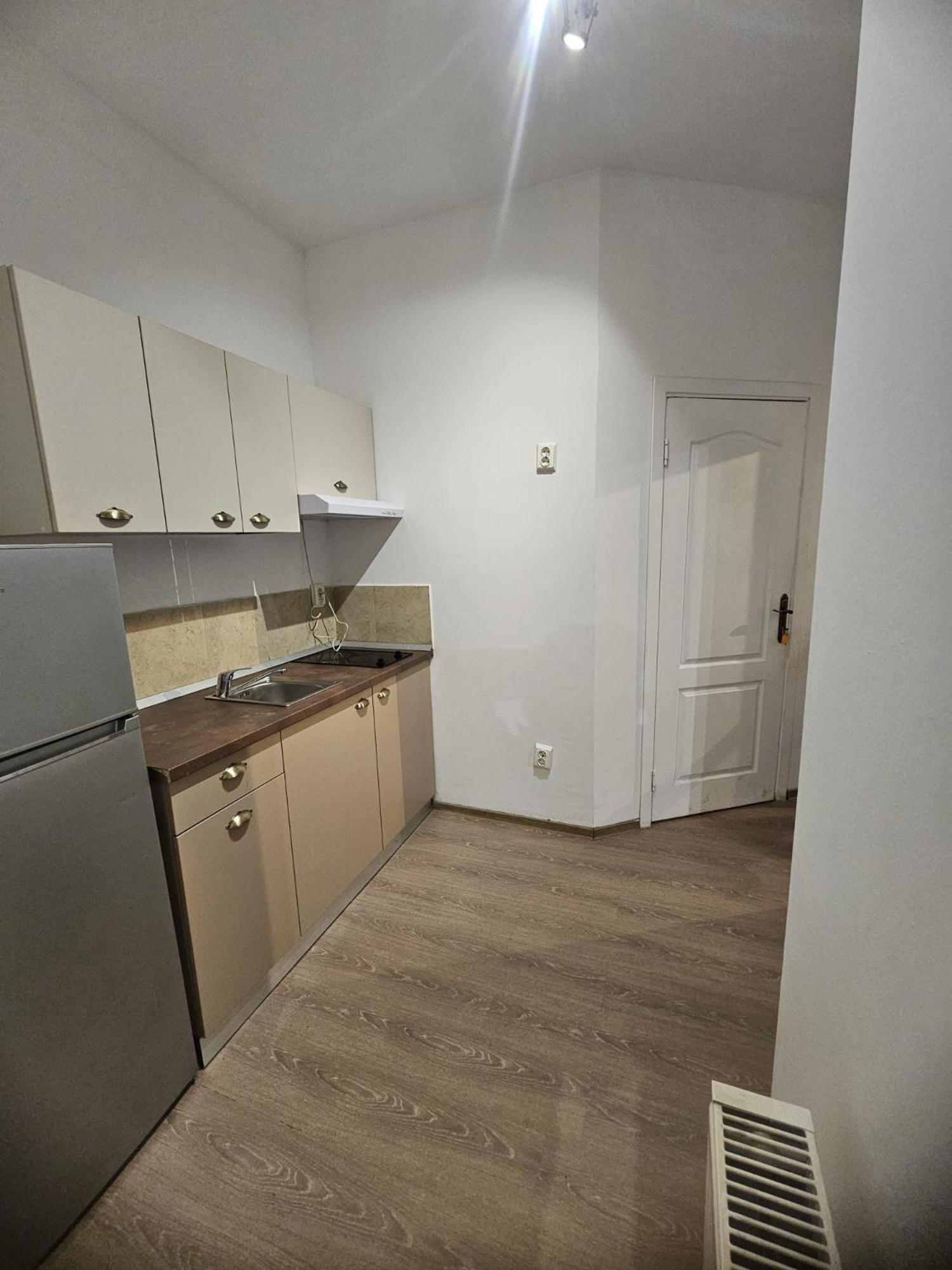 Stanford Aparthotel Gara De Nord Букурещ Екстериор снимка