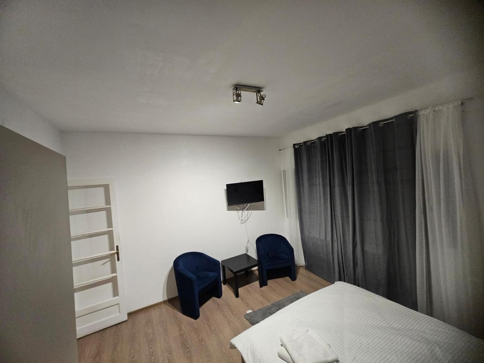 Stanford Aparthotel Gara De Nord Букурещ Екстериор снимка